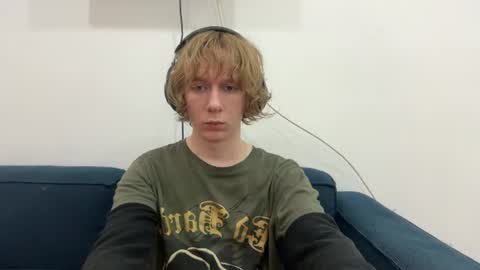 saintfawn online show from July 28, 4:39 pm