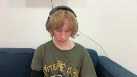 saintfawn online show from July 28, 3:21 pm