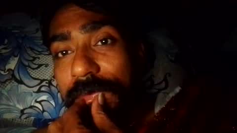 saleem503554 online show from November 17, 7:06 pm