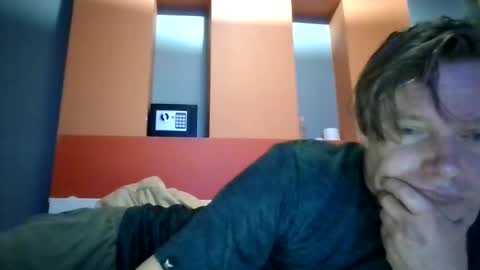 salsapaulus online show from February 17, 9:03 am