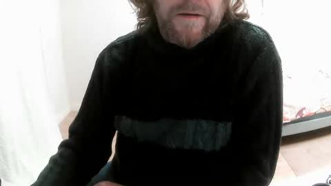 Snapshot of saltimbanquier chatting on March 6, 7:36 am Saltimbanquier  Salt  ou  Banquier  online show from March 6, 7:36 am