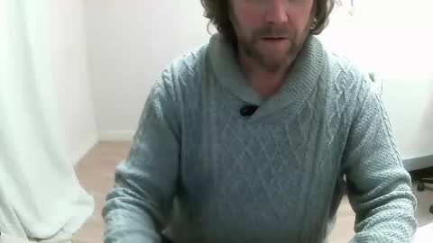 Snapshot of saltimbanquier chatting on December 16, 4:16 pm Saltimbanquier  Salt  ou  Banquier  online show from December 16, 4:16 pm