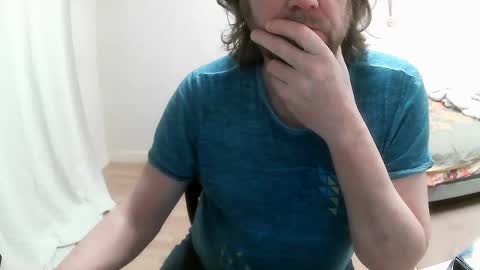 Snapshot of saltimbanquier chatting on February 14, 7:07 am Saltimbanquier  Salt  ou  Banquier  online show from February 14, 7:07 am