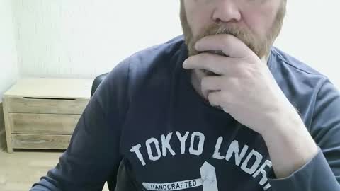 Saltimbanquier  Salt  ou  Banquier  online show from April 13, 2:40 pm