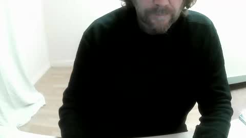 Snapshot of saltimbanquier chatting on December 8, 11:14 am Saltimbanquier  Salt  ou  Banquier  online show from December 8, 11:14 am