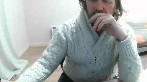 Snapshot of saltimbanquier chatting on February 3, 12:47 am Saltimbanquier  Salt  ou  Banquier  online show from February 3, 12:47 am