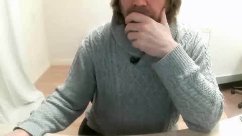 Snapshot of saltimbanquier chatting on December 12, 7:19 am Saltimbanquier  Salt  ou  Banquier  online show from December 12, 7:19 am