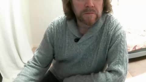 Snapshot of saltimbanquier chatting on February 23, 10:56 am Saltimbanquier  Salt  ou  Banquier  online show from February 23, 10:56 am