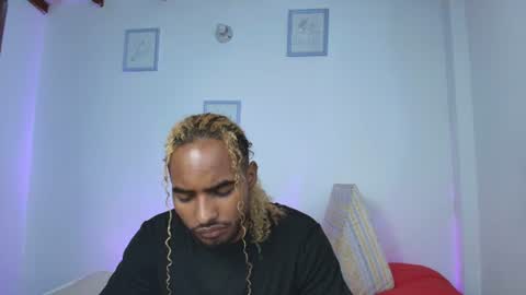 salvatore_amator online show from July 5, 5:14 am