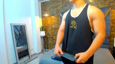 SALVATORE online show from February 10, 11:36 am