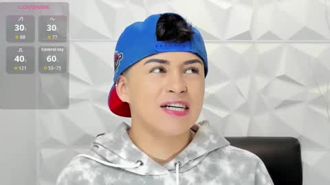 Sam online show from February 5, 1:51 pm