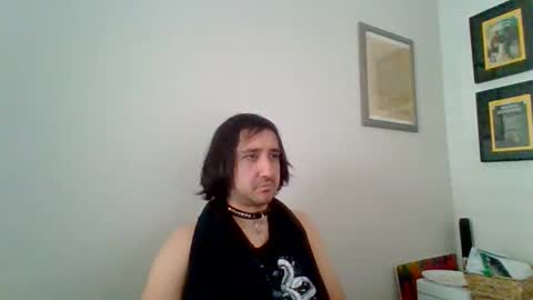 Snapshot of samplenini chatting on October 13, 8:37 pm crazy runt online show from October 13, 8:37 pm