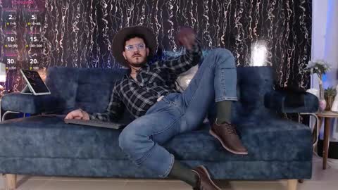  Samuel Coopper  online show from October 28, 1:57 pm