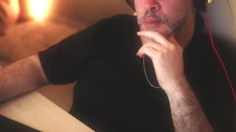 Snapshot of sanders_white chatting on March 9, 11:56 pm Sanders online show from March 9, 11:56 pm