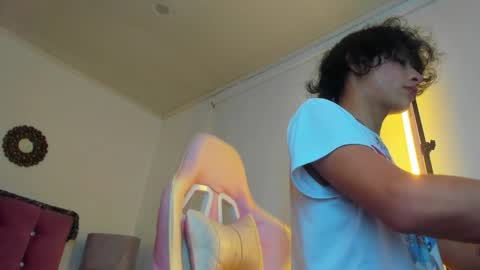 Sang online show from February 16, 4:27 pm