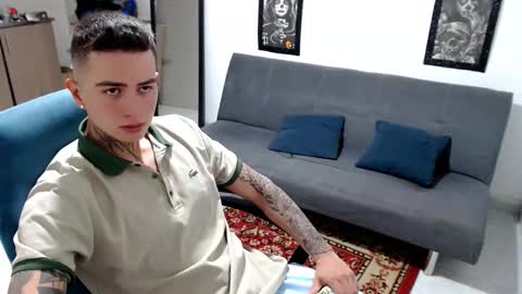 santi_ss online show from November 8, 3:59 pm