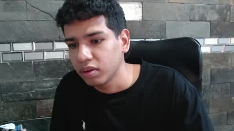 santi online show from November 29, 9:06 pm