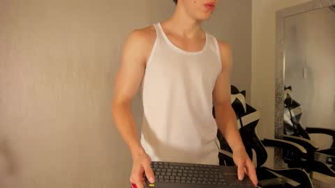 Julius Novachrono  online show from November 10, 11:37 am