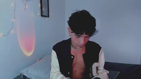 santy online show from October 26, 9:06 pm