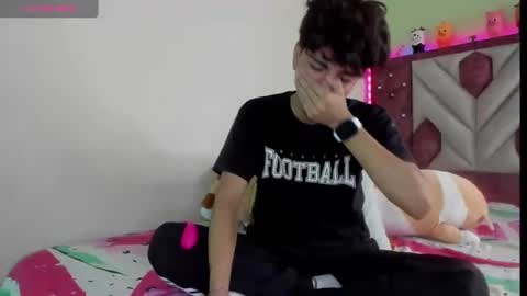 Santiago online show from November 21, 2:10 am