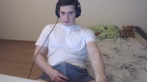 Snapshot of sasha_calvin chatting on October 21, 5:38 pm sasha_calvin online show from October 21, 5:38 pm
