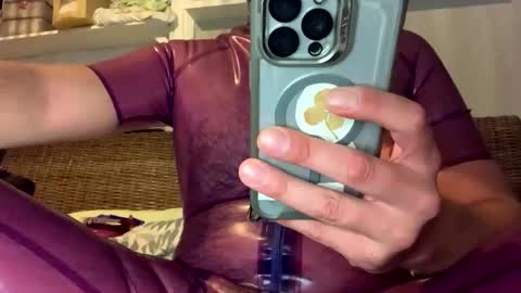 saxonialatexdude online show from September 12, 8:14 am