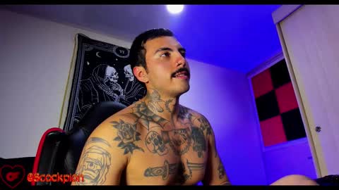 Alejandro help me to reach 200 thumps up online show from December 23, 3:37 am