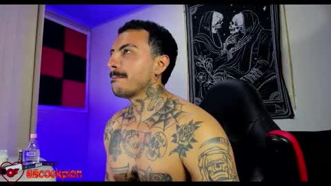 Snapshot of scockpion_ chatting on October 20, 8:40 am Alejandro help me to reach 200 thumps up online show from October 20, 8:40 am