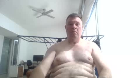 Snapshot of scoobs71 chatting on September 26, 2:09 am Scoobs online show from September 26, 2:09 am