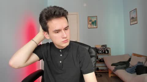 Thomas brunette and Alex blond online show from February 6, 9:22 am