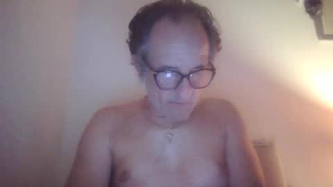 scotchwhieskie online show from August 1, 10:42 pm