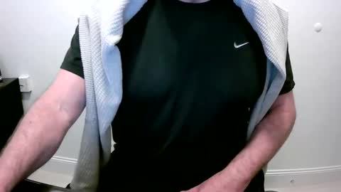 Snapshot of scotti30 chatting on January 6, 9:08 am Scott online show from January 6, 9:08 am