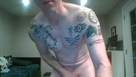 Snapshot of scottiehottie42 chatting on February 6, 2:33 am scottiehottie42 online show from February 6, 2:33 am
