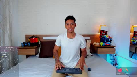 scottvitale online show from December 18, 11:45 am