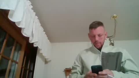 scottydoesntknow0 online show from January 9, 3:58 am