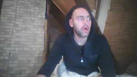 Sean online show from February 14, 9:43 pm