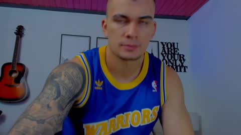 Snapshot of sean_carrera69 chatting on January 3, 11:25 am Sean Carrera online show from January 3, 11:25 am