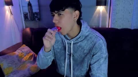 sebas_pretty7 online show from March 27, 12:28 pm
