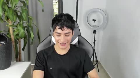 sebastian online show from January 10, 3:38 pm