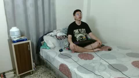 Sebas online show from February 5, 4:48 pm