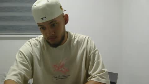 ryan miller online show from December 16, 2:04 am