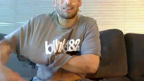 Sebastian Royce online show from June 25, 1:19 am