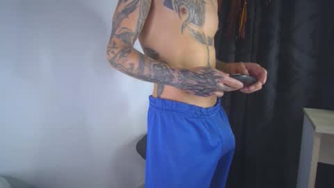 sem_alas online show from January 10, 5:56 am