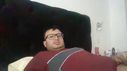 Snapshot of sementalpajero chatting on December 8, 10:30 am sementalpajero online show from December 8, 10:30 am