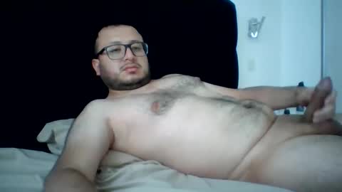 Snapshot of sementalpajero chatting on January 25, 12:37 pm sementalpajero online show from January 25, 12:37 pm