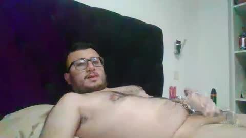 Snapshot of sementalpajero chatting on December 4, 2:31 am sementalpajero online show from December 4, 2:31 am