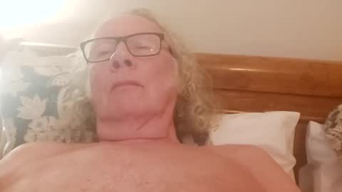 Snapshot of seniorfuntime1556 chatting on March 7, 10:32 pm Summiteer online show from March 7, 10:32 pm