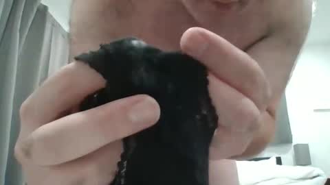 senyai40 online show from December 4, 6:59 pm