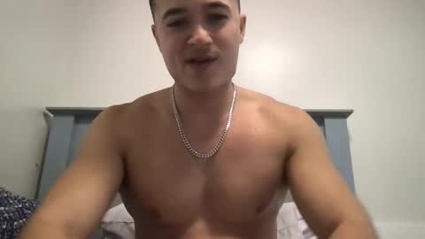 seveninchsteve_ online show from February 9, 8:02 pm