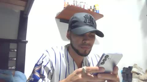 sexiboi_ online show from April 1, 2:57 am